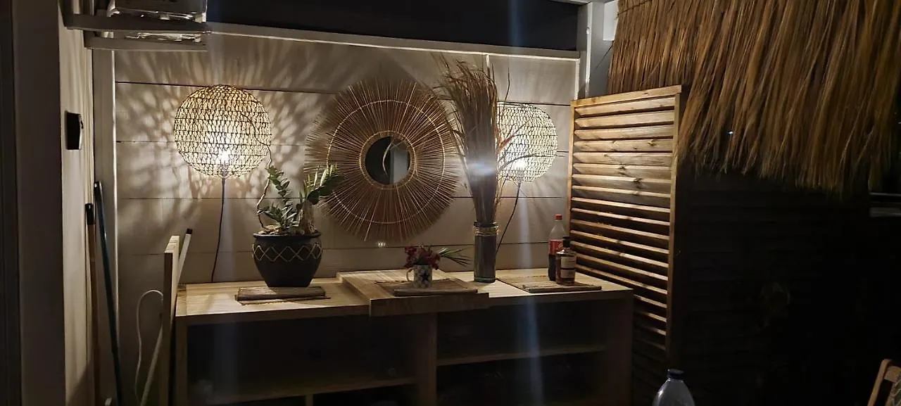 Studio Cosi, Jardin Prive, Vue Magique Depuis Piscine A Debordement De La Residence ル・ディアマン