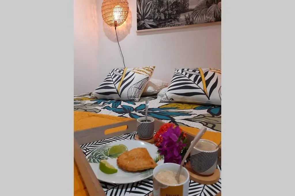Studio Cosi, Jardin Prive, Vue Magique Depuis Piscine A Debordement De La Residence 勒迪亚芒 0*,  马提尼克